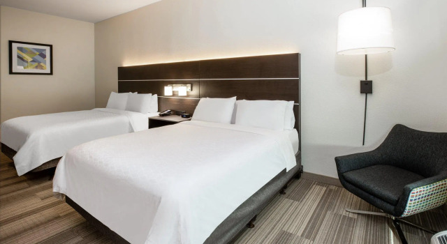 Четырёхместный номер Standard Holiday Inn Express & Suites Rockport - Bay View by IHG