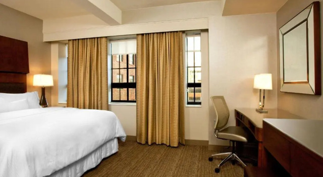 Номер Standard The Westin Portland Harborview