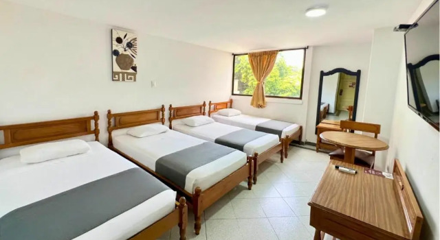 Четырёхместный номер Standard Hotel Casa Ballesteros