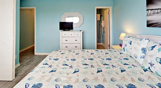 221B Las Palmas - Two Bedroom Condo