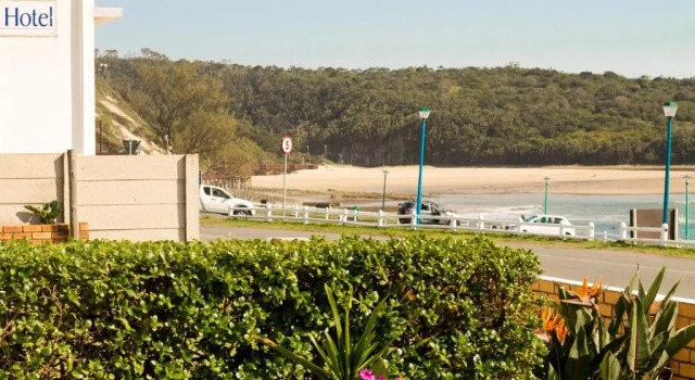 Bayview Seafront Apartment