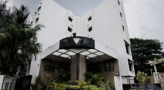 OYO 9739 Hotel Ratnalok