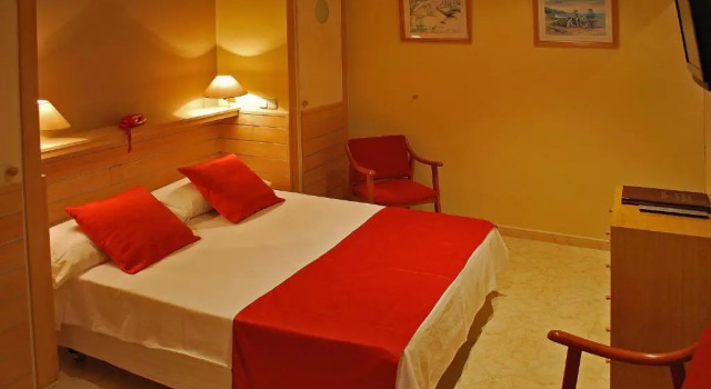 Номер Standard Hotel Piccadilly Sitges