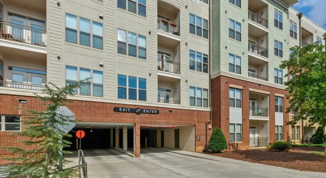 City Living in Downtown Raleigh Luxury Apt 2