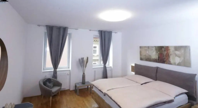 Апартаменты Next to City Center and Central Station, Apt. 10