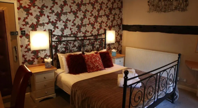 Eight Bells Inn, Забронировать Отель Бизнес-отели Англии, 4* 5*