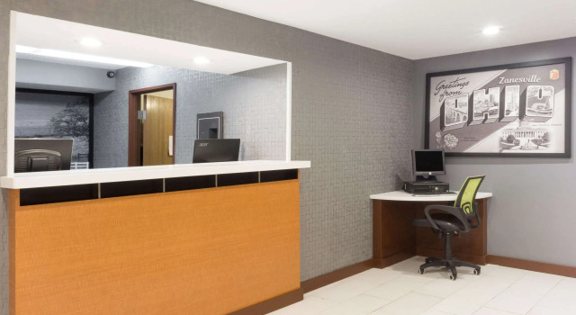 Super 8 by Wyndham Zanesville, Забронировать Мини-отель Зейнсвилл штат Огайо