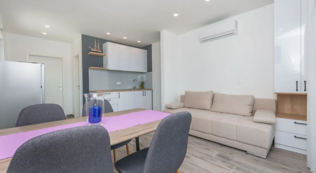Apartment Marin, Rezerwuj Apartament Hotele w Split-Dalmatia County z parkingiem, Parking