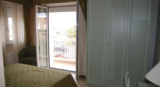 Hotel Residence Veliero, Забронировать Отель Отели Риччоне 4 звезды, 4*