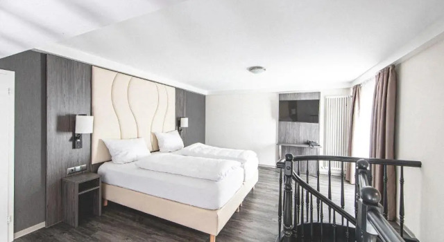 Полулюкс PLAZA Hotel Buchhorner Hof