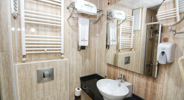 Трёхместный номер Standard GRAND ŞAH OTEL