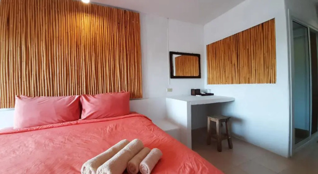 Номер Standard Chasorn Riverside Resort