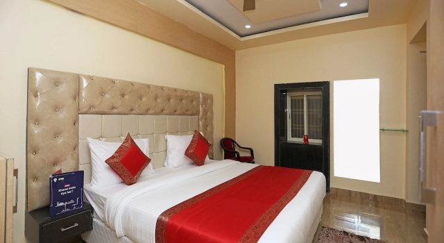 Номер Deluxe OYO 15530 Hotel G S Residency