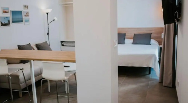 Apartamentos ZHR 1, Забронировать Апартаменты/квартира Апартаменты Барбате, Апартаменты/квартира