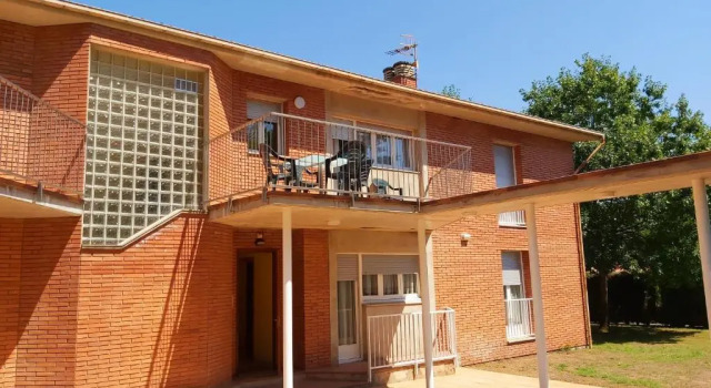 Apartamentos la Francesa, Buchen Sie Ferienwohnung Santa Pau Garrotxa