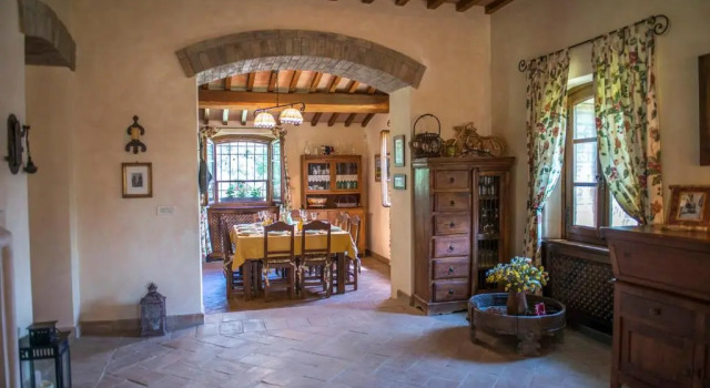 Country House with swimming pool in Toscana/Umbria, Varaa Hotelli Citta della Pieve Umbria