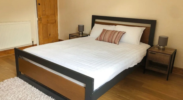 Lovely 3 beds house 6 guests King beds