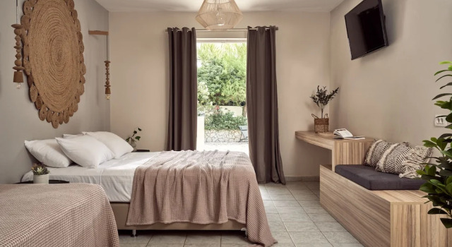 Четырёхместный семейный номер Standard Casa Del Mar