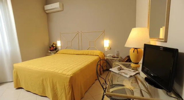 Двухместный номер Standard Miga Hotel Europa