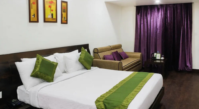Hotel Indralok Inn, Забронировать Отель Отели штата Махараштры 3 звезды, 3*