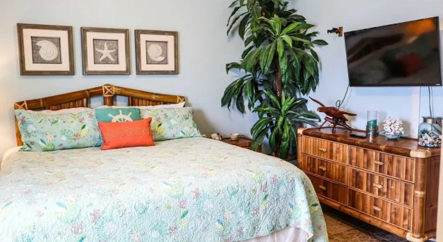 Sea Dreams 3 2 Bedroom Condo by RedAwning
