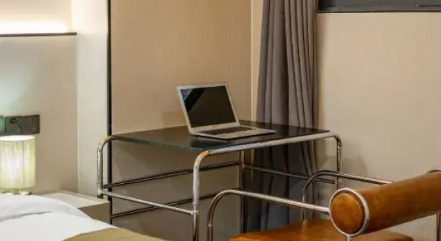 Люкс с 3 комнатами Kaiman Top Floor High Altitude Hotel (Taikoo Li Branch)