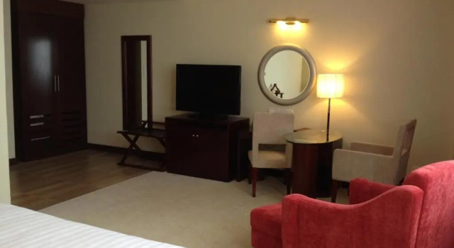 Полулюкс Gaya Centre Hotel