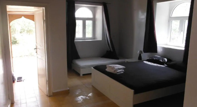 The House Just 8 km From Essaouira and its Beaches, Забронировать Вилла Отели Марракеш-Тенсифт-Эль-Хауз с парковкой, Парковка