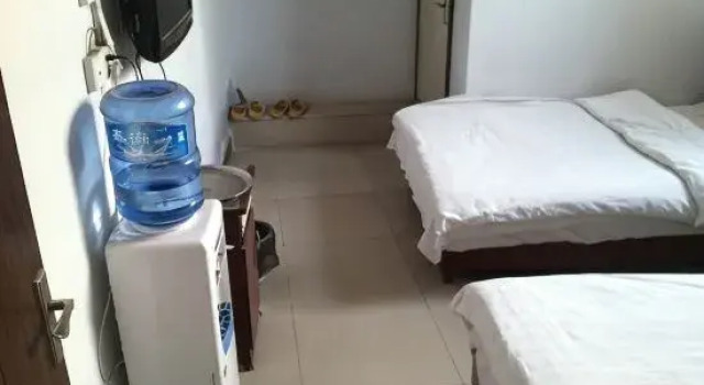 Номер Economy Zhecheng Jingmaowei Hotel (Huangshan Road)