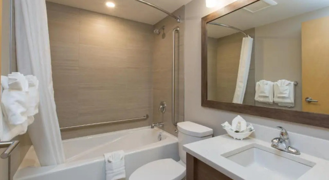 Четырёхместный номер Standard The Embassy Inn