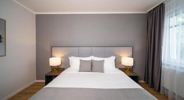 Emily Hotel, Reservar Hotel Nord Lípsia