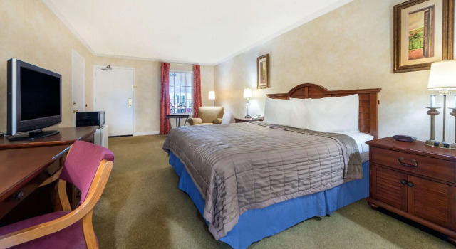 Двухместный номер Standard Howard Johnson Burlington