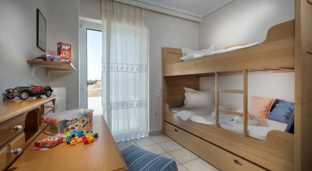 Вилла с балконом и с видом на море Sounio Villa