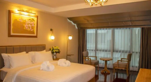 Люкс Deluxe siri grand bangkok hotel