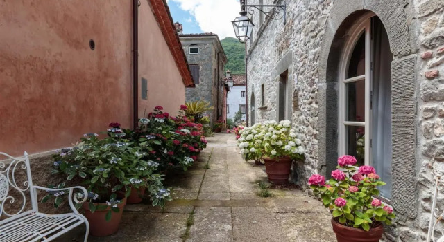 Palazzo Giusti, Understated Luxury with a Welcoming Ambience on the Hills of Lucca, Réserver Hôtel Pescaglia Toscane