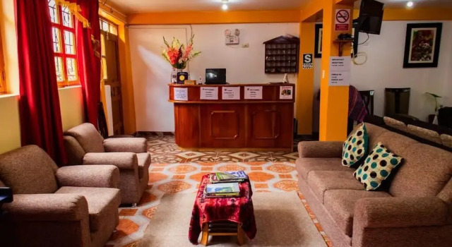 Mountain View Hotel With Two Terraces - Queen Room 3, Prenota Hotel Ollantaytambo 