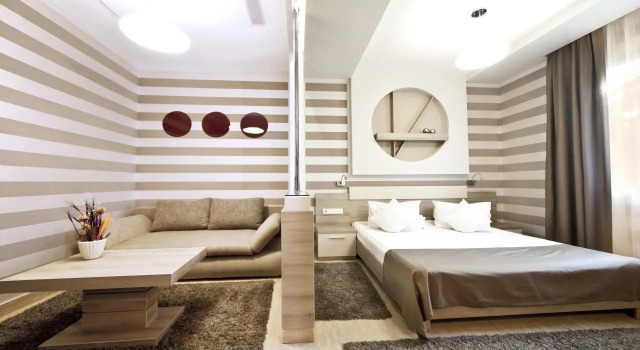 Confort Hotel Cluj Napoca, Varaa Hotelli Cluj-Napoca 