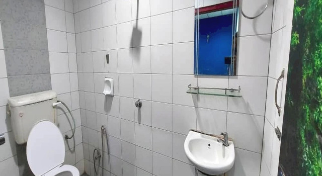 Семейный люкс OYO 90937 Tanjak Hotel