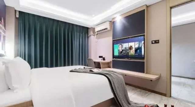 Люкс Deluxe Bohao Smart Hotel (Huaye Family Expo Park)