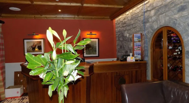 The Highlands Hotel, Prenota Hotel Glenties 
