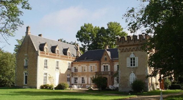 Hostellerie Du Château Les Muids, Varaa Hotelli La Ferte-Saint-Aubin Sologne