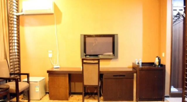 Yiwu Ou Jiang Hotel