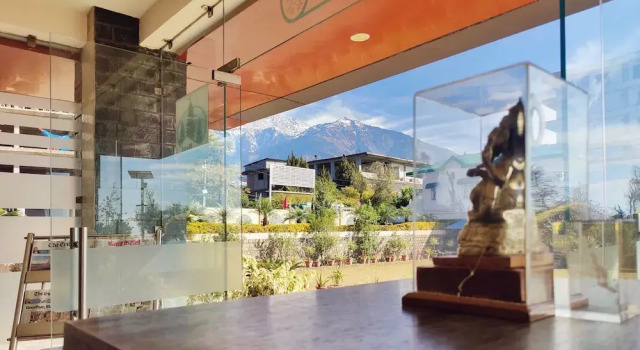Hotel Dharamshala Ayush Health Paradise, Забронировать Отель Отели штата Химачал-Прадеш 3 звезды, 3*
