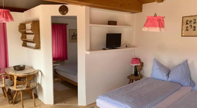 Апартаменты Hotel am Waldrand