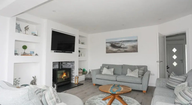Tyddyn Glas, Book Feriehus Benllech Anglesey