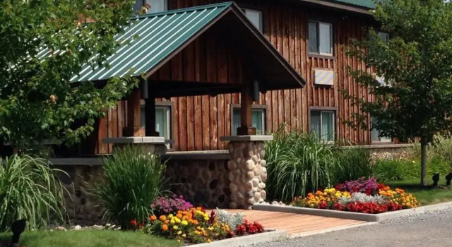 The Edge Hotel, Varaa Hotelli Lyons Falls USA