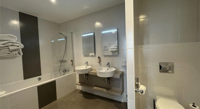 Двухместный семейный номер Standard Best Western Blois Château