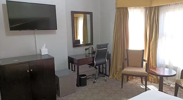 Номер Standard с балконом Holiday Inn - Johannesburg Sunnyside Park by IHG