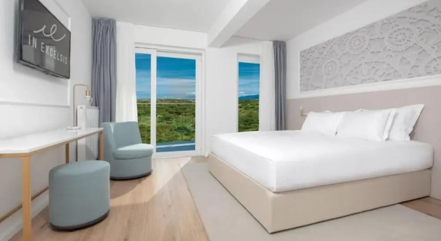 Двухместный номер Superior с балконом и с видом на море Hotel In Excelsis