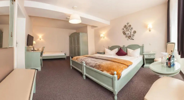 Трёхместный номер Standard Altstadt-Hotel